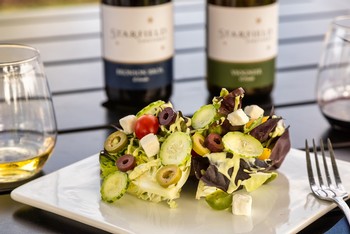 PICNIC Greek Salad